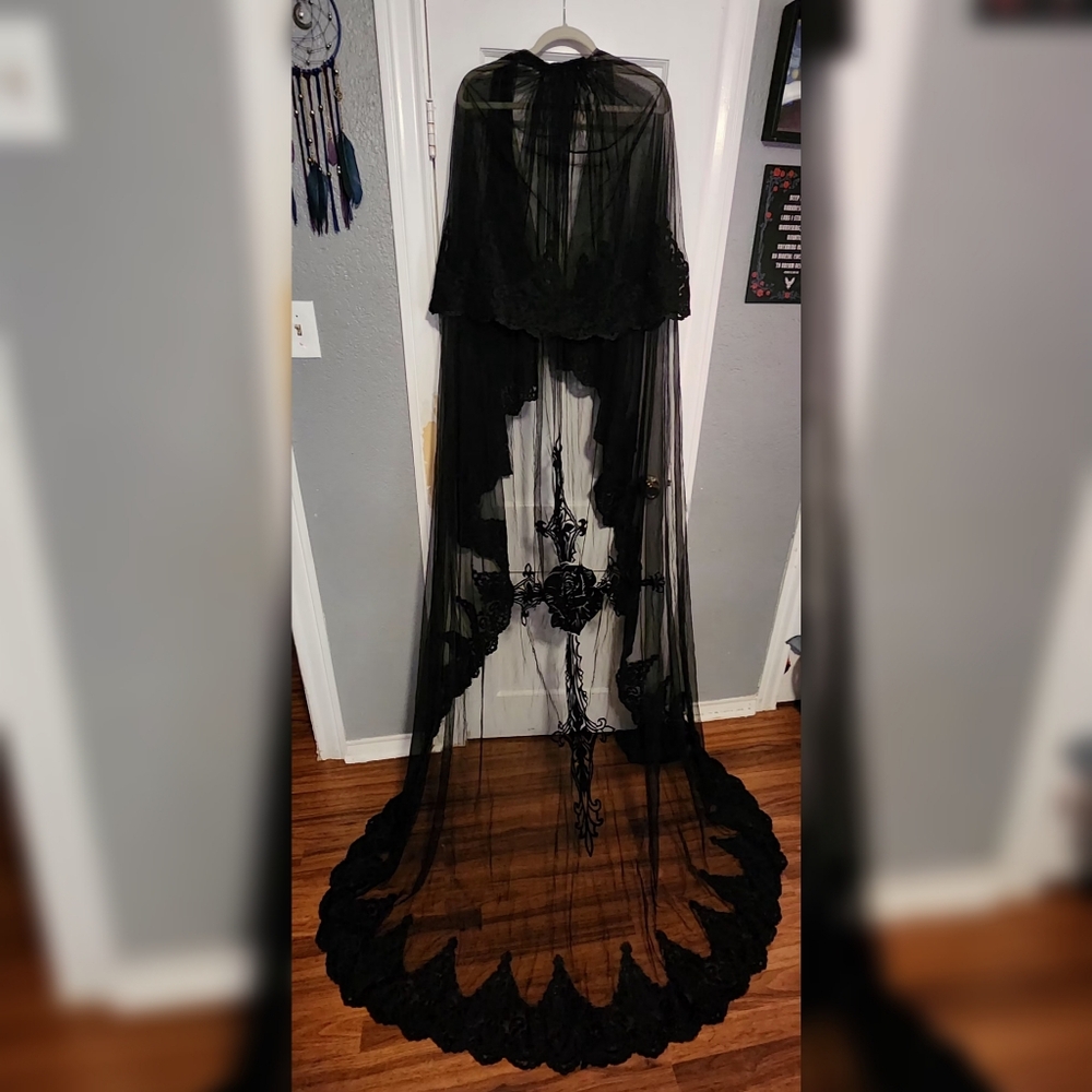 Unholy Mesh Lace Cross Veil